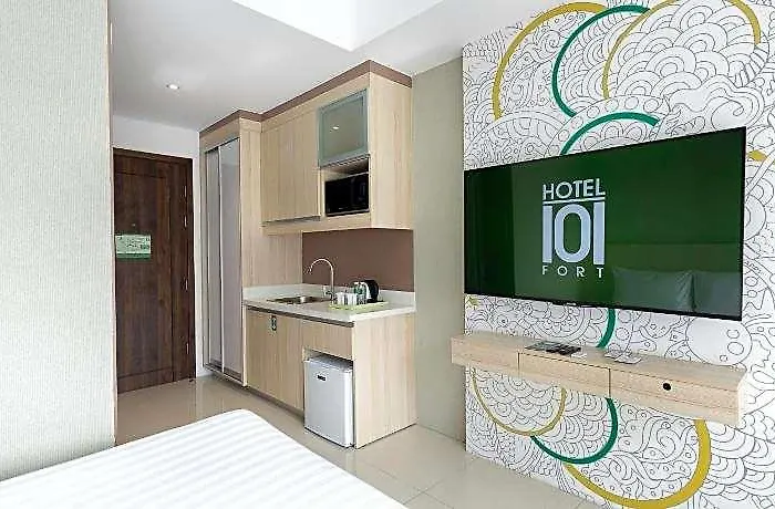 Hotel101 - 3*